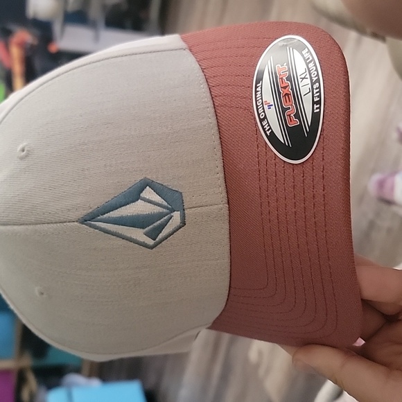 Volcom Full Stone Heather Flexfit Hat - Cherry Wood - Picture 3 of 7